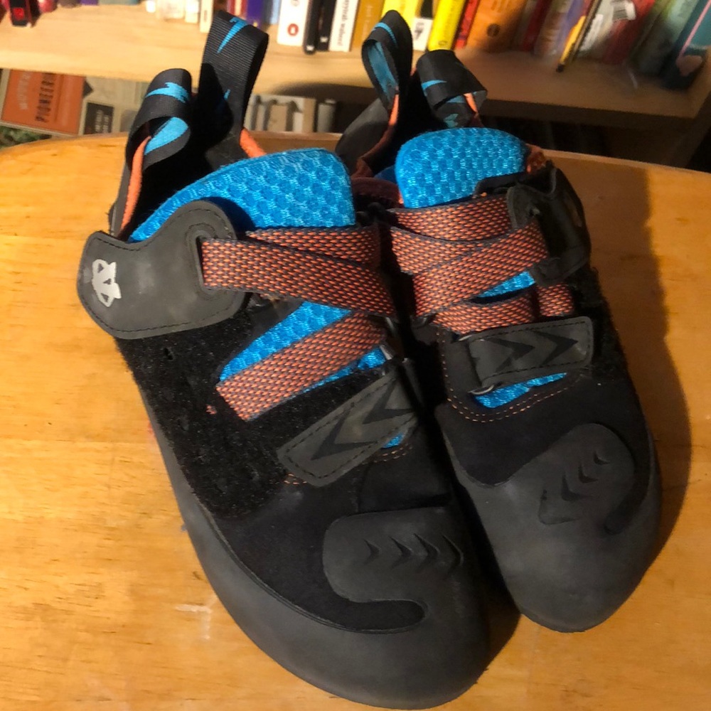 Evolv Kronos 7 men’s climbing shoe